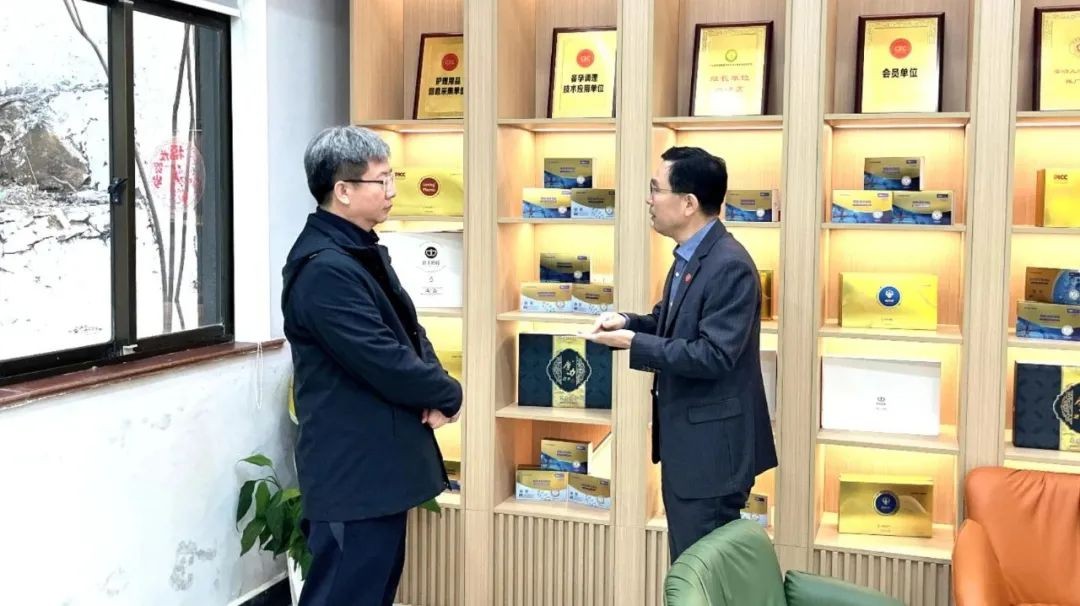 【商会资讯】黑龙江省鸡东县孙书记一行到访我会，共话“母婴+农业”合作新篇章