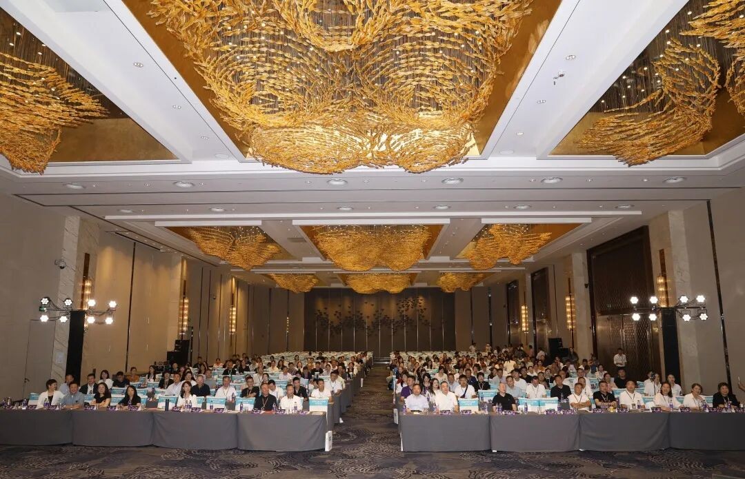 【行业资讯】苏州市母婴产业商会梅峰会长出席中国母婴奥斯卡盛会，共绘行业发展新蓝图